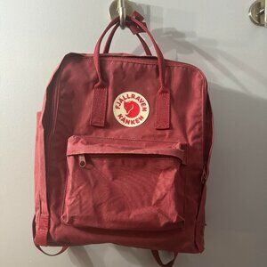 Fjallraven Kanken Backpack